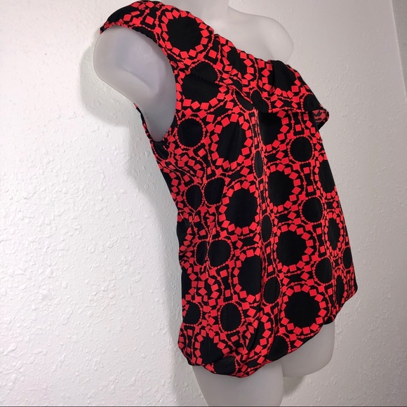 Vanity geometric one shoulder top - Picture 4 of 8